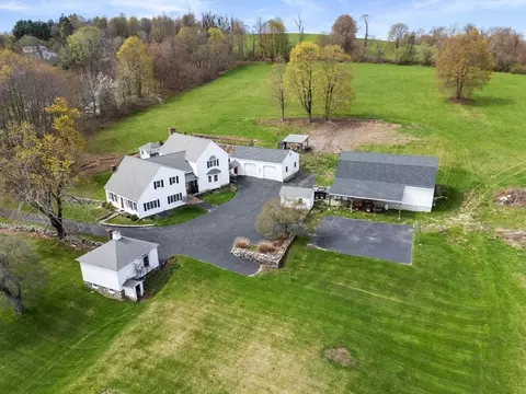 63 Uxbridge Rd, Sutton, MA 01590 photo 5
