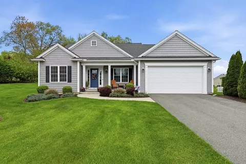 34 Sandalwood Dr #34, Wilbraham, MA 01095