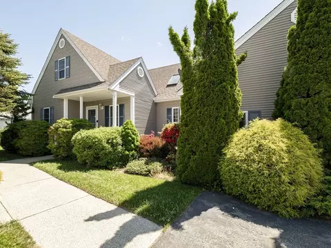 32 Old Field Rd #32, Plymouth, MA 02360