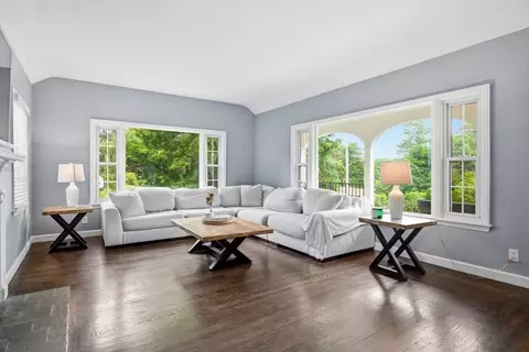 620 Roosevelt Ave, Springfield, MA 01118 photo 10