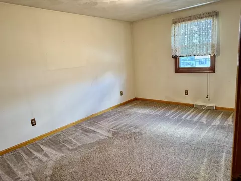 90 Augustus St, Fall River, MA 02721 photo 11