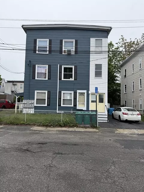 40 Edwards St, Fitchburg, MA 01420