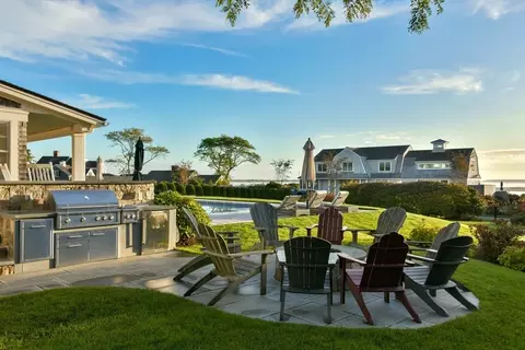 Exterior - 22 Kent Rd, Barnstable, MA 02630 photo 7 of 8