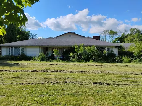 186 Eight Lots Rd, Sutton, MA 01590