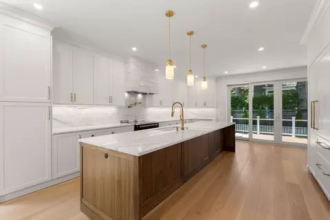 18 Naples Rd, Brookline, MA 02446 photo 9