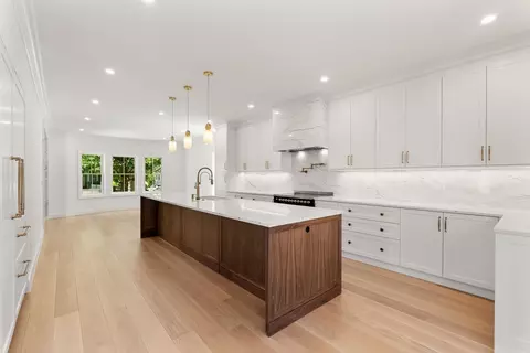 18 Naples Rd, Brookline, MA 02446 photo 10