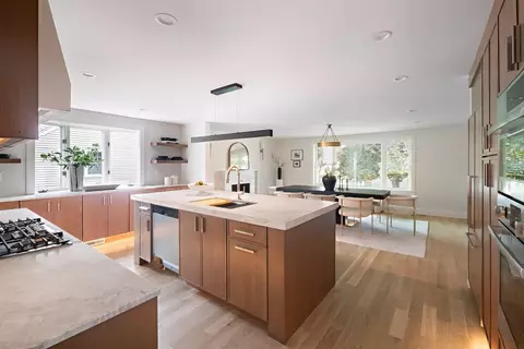 Kitchen - 10 Meredith Cir, Needham, MA 02492 photo 4 of 6