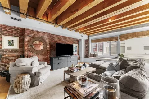 36 Commercial Wharf #2, Boston, MA 02110