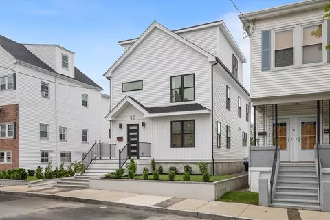 30 Tapley Ave, Revere, MA 02151