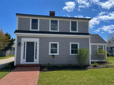 33 Pleasant, Dennis, MA 02670