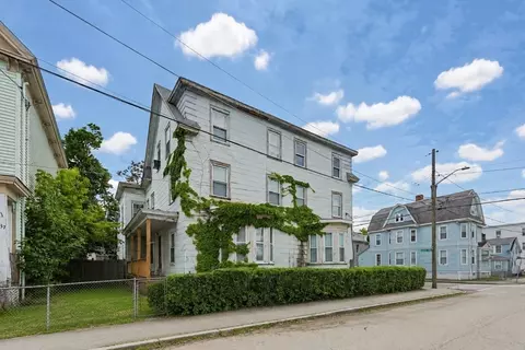 35 Oak St, Lowell, MA 01852 photo 3