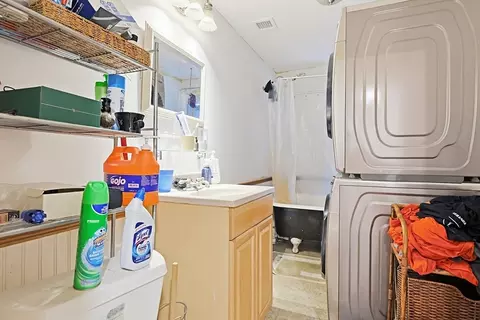 35 Oak St, Lowell, MA 01852 photo 15