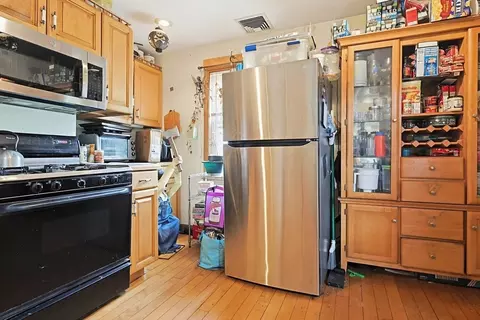 35 Oak St, Lowell, MA 01852 photo 30