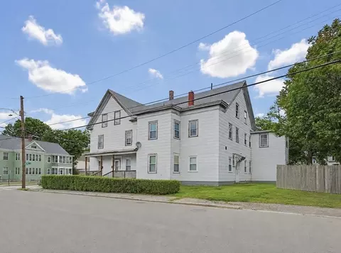 35 Oak St, Lowell, MA 01852 photo 2