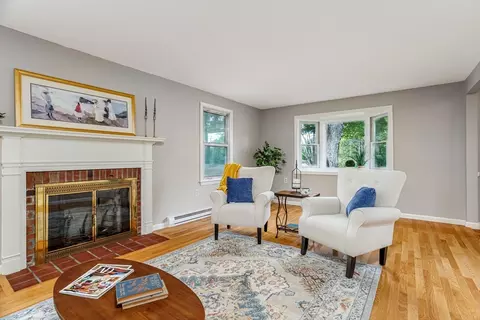 Living - 106 Marshall St, Athol, MA 01331 photo 4 of 5