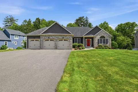 25 Pondview Dr, East Longmeadow, MA 01028