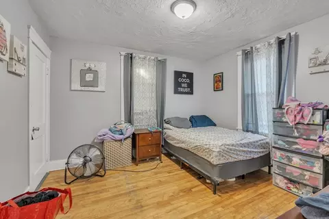 Bedroom - 15 Circuit Ave E, Worcester, MA 01603 photo 2 of 2