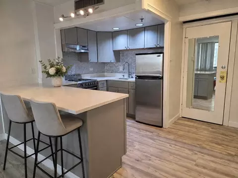 70 Southbridge St #811, Worcester, MA 01608