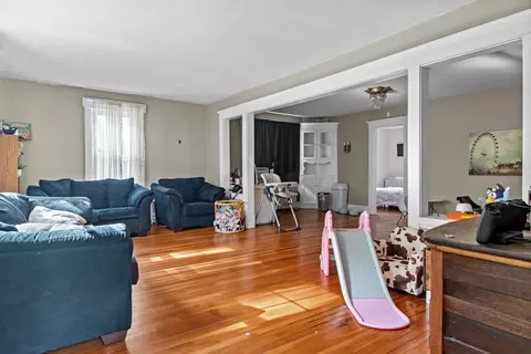 81 Eleanor Rd, Springfield, MA 01108 photo 5