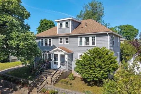 15 Noble St #15, Newton, MA 02465