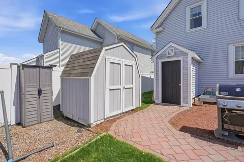 Exterior - 31 Walnut St, Dedham, MA 02026 photo 5 of 6