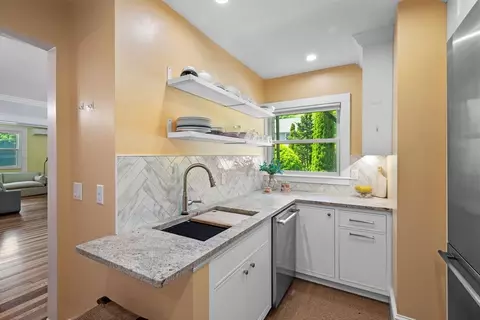 Kitchen - 10 Dalton #2, Gloucester, MA 01930 photo 3 of 6