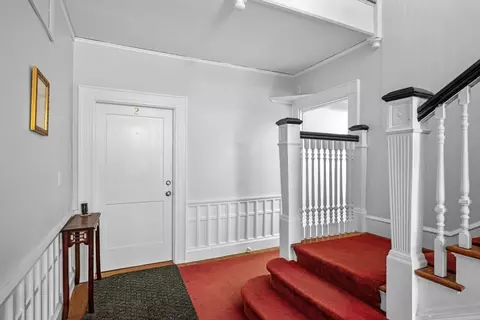 Entry Way - 10 Dalton #2, Gloucester, MA 01930 photo 2 of 2