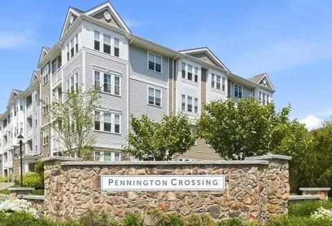 2305 Pennington Dr #305, Walpole, MA 02081