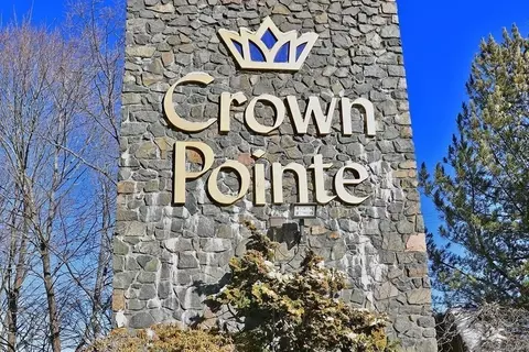404 Paradise Rd #1D, Swampscott, MA 01907