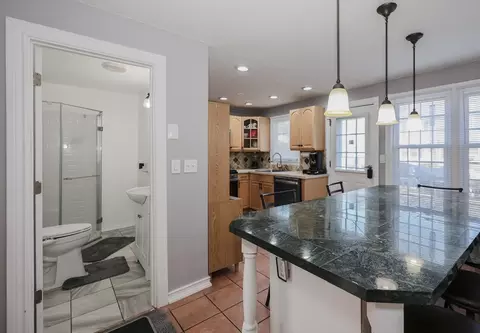 32 Rockingham St # A, Lowell, MA 01852