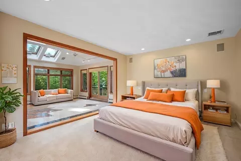 Bedroom - 244 Ocean Ave, Marblehead, MA 01945 photo 1 of 5
