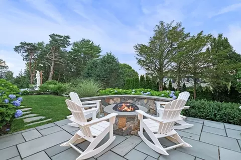 Exterior - 48 Harbor Ave, Marblehead, MA 01945 photo 8 of 11
