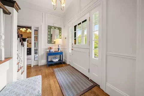 Entry Way - 48 Harbor Ave, Marblehead, MA 01945 photo 1 of 6