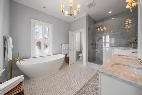 Bath - 48 Harbor Ave, Marblehead, MA 01945 photo 2 of 2
