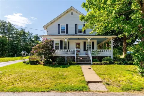 28 Margaret St, Southbridge, MA 01550