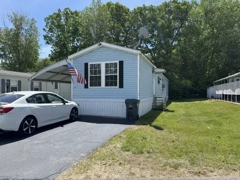 556 Central St #179, Leominster, MA 01453