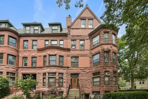 1774 Beacon St #6, Brookline, MA 02445