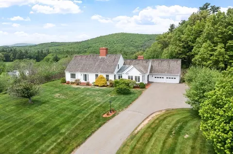 79 Pheasant Run Cir, Leominster, MA 01453