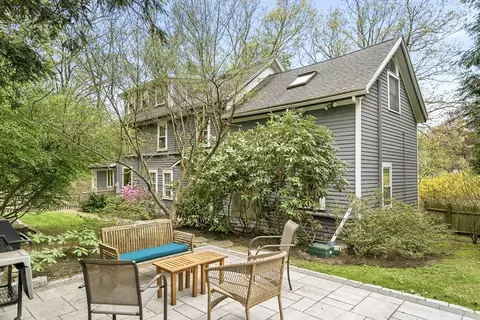 Exterior - 1333 Great Plain Ave, Needham, MA 02492 photo 5 of 9