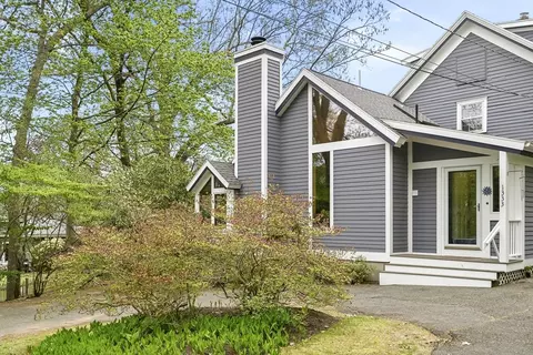 Exterior - 1333 Great Plain Ave, Needham, MA 02492 photo 2 of 9