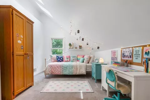 Bedroom - 217 Brayton Ave, Fall River, MA 02721 photo 4 of 5