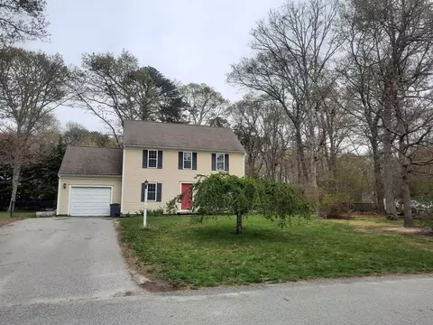 8 Patricks Way, Forestdale, MA 02644