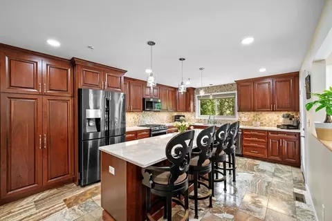 Kitchen - 3 Eclipse Ln #3, Salem, MA 01970 photo 2 of 3