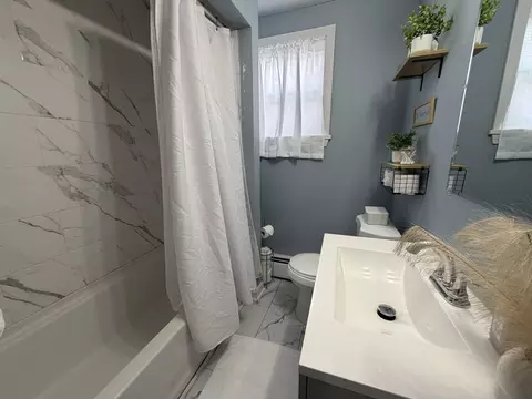 Bath - 295 Cory St, Fall River, MA 02720 photo 2 of 3
