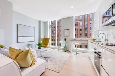 135 Seaport Blvd #530, Boston, MA 02210