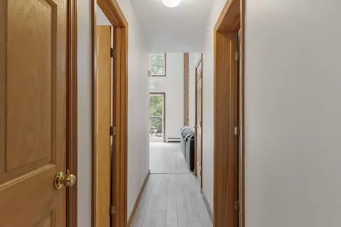 Entry Way - 22 Sunset Rd, Westminster, MA 01473 photo 4 of 5