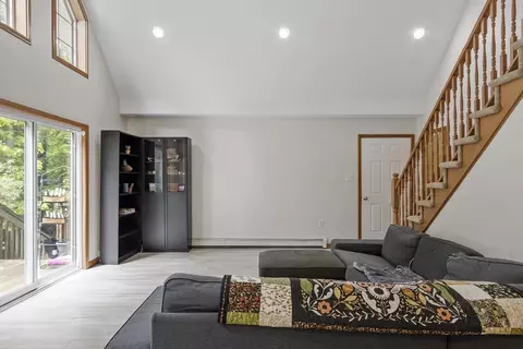 Living - 22 Sunset Rd, Westminster, MA 01473 photo 1 of 1