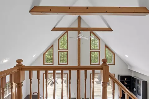 Entry Way - 22 Sunset Rd, Westminster, MA 01473 photo 5 of 5