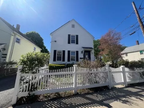 59 Business St, Boston, MA 02136