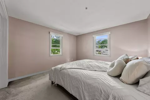 Bedroom - 10 Upland Rd, Danvers, MA 01923 photo 2 of 6